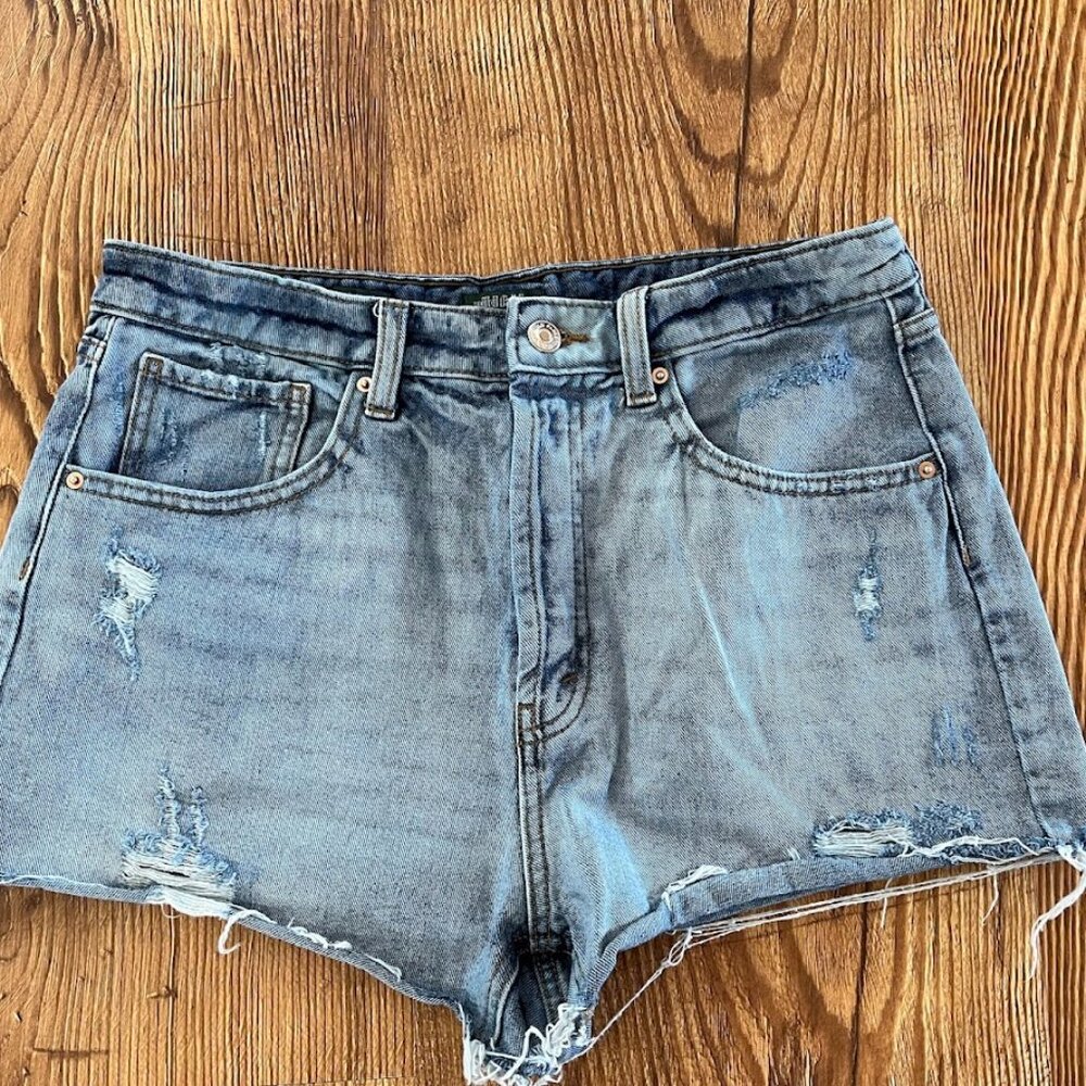 Wild Fable Super High Rise Cutoff Jean Shorts, Distressed Button Fly Med/Light 8